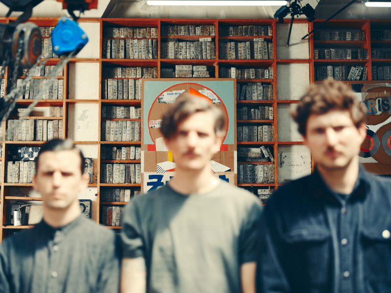 Birds In Row – “Nympheas”