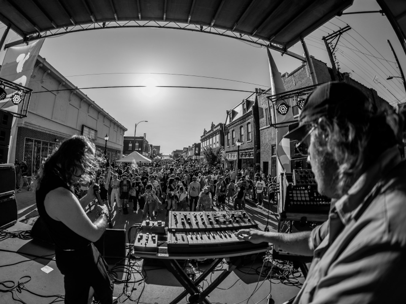 The Mall – “Deconstruction”