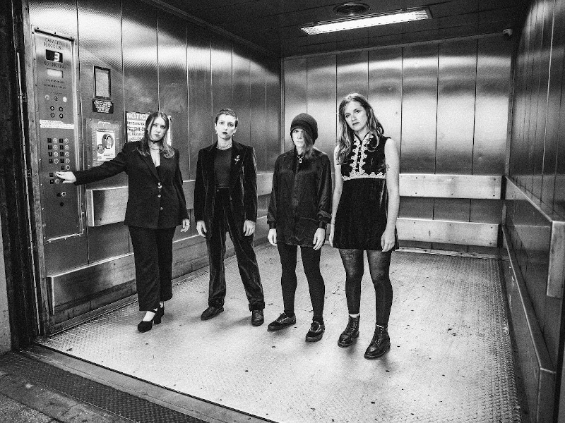 Weeping Icon – “Pigs, Shit & Trash”