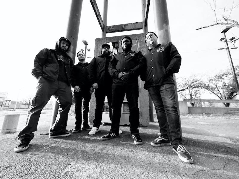 End It – “Familia Finito”