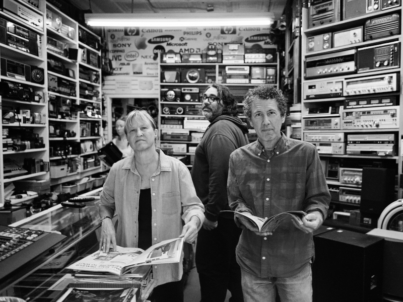 Yo La Tengo – “Aselestine”