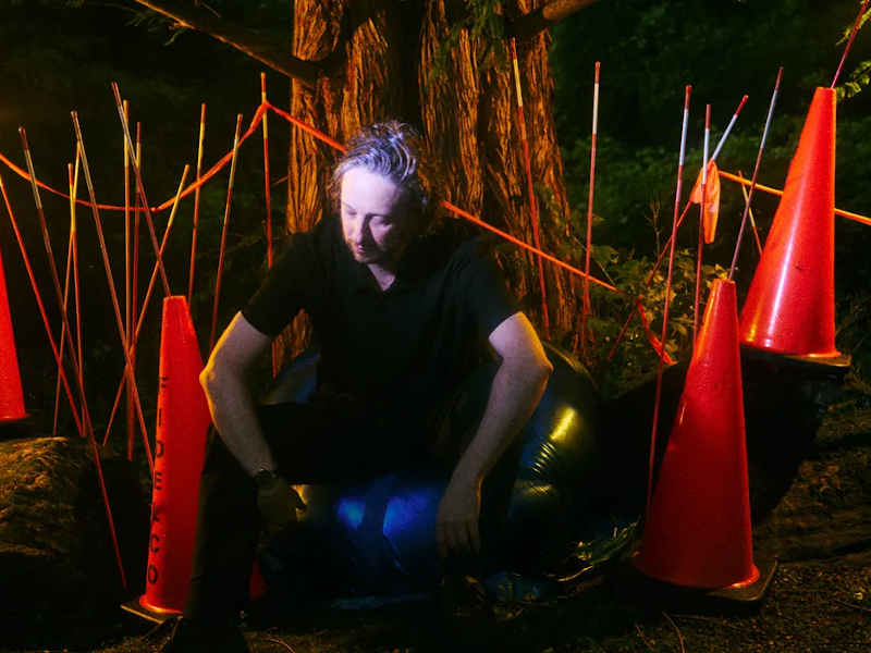 Oneohtrix Point Never – “A Barely Lit Path”