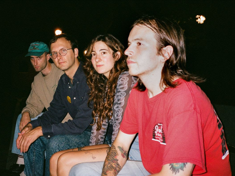 Hotline TNT – “Out of Town”