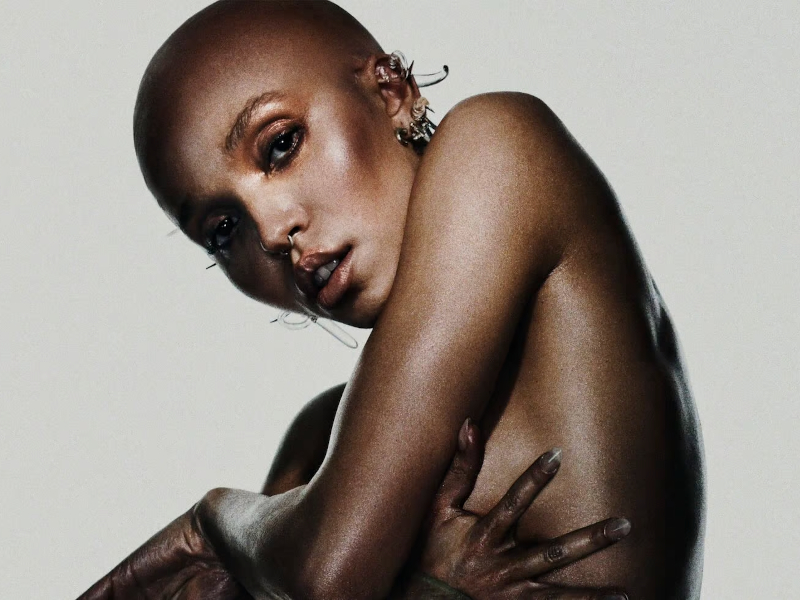 FKA twigs – “Girl Feels Good”