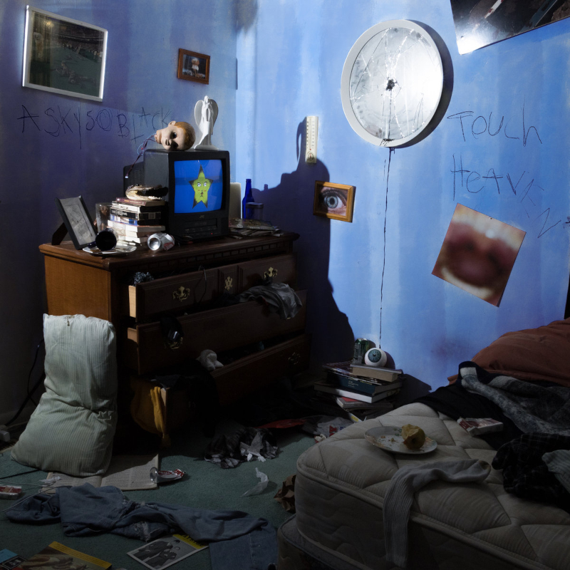 The album artwork for ASKYSOBLACK's 'Touch Heaven'.