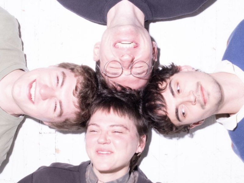 Friko – “Still Around”