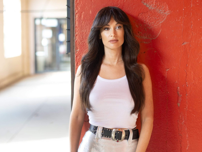 Kacey Musgraves – “Middle of&nbsp;Nowhere”