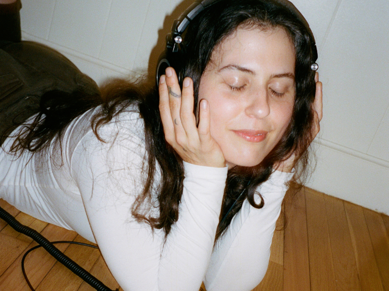 Lily Konigsberg – “Free Byrd”